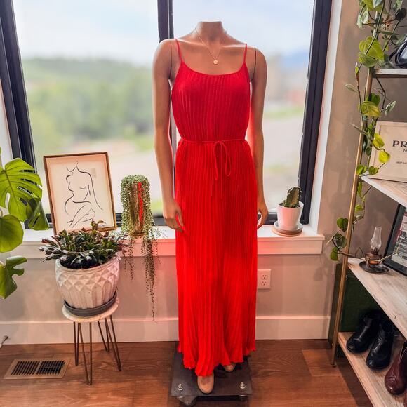 Banana Republic Poppy Red Pleated Maxi Dress-Adjustable Straps-Double Lined-SZ 8 - Picture 2 of 13